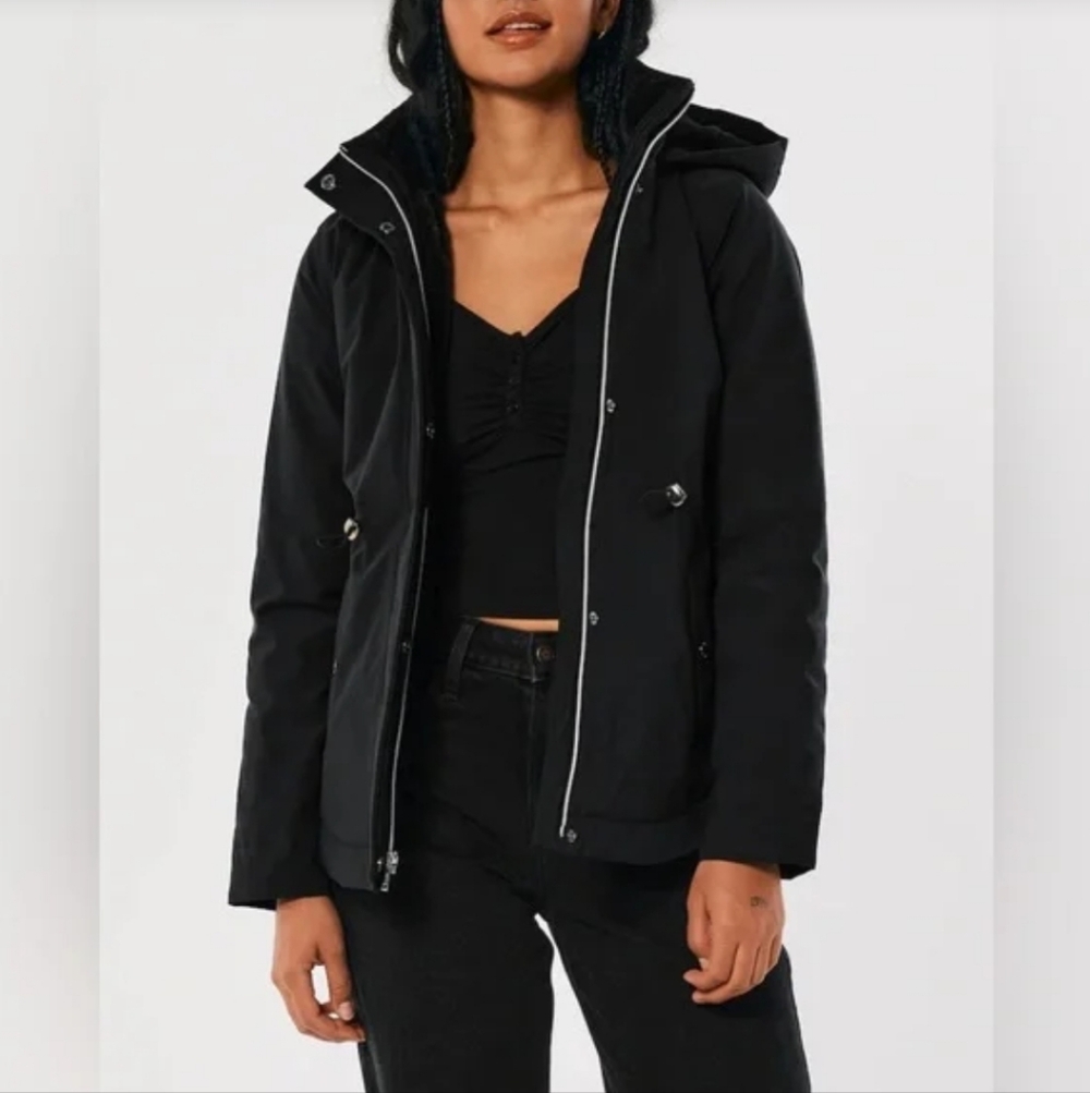 Hollister Snow Puffer Jacket